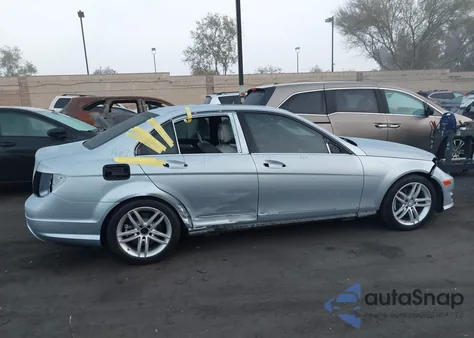 2013 Mercedes-Benz C 250 Sport из США, поврежденный, VIN WDDGF4HB0DA864630